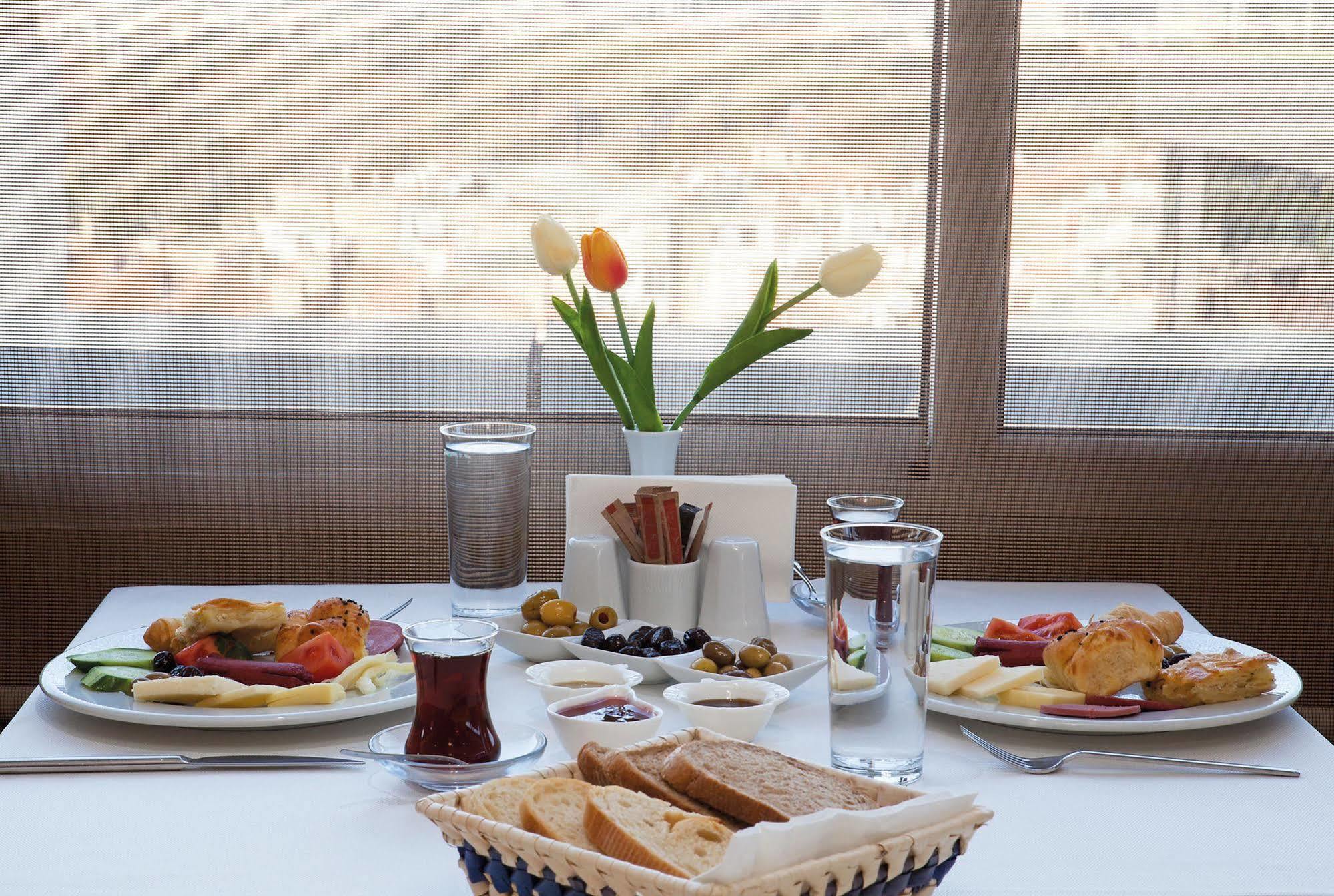 Residence Hotel 3* İzmir